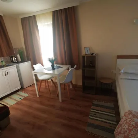 Damaris ゲストハウス ソゾポル