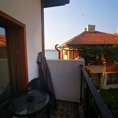 Damaris ゲストハウス